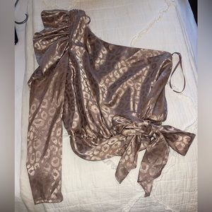 Do + Be gold metallic cheetah print one shouldered top